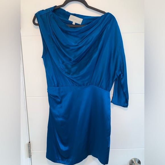 MICHELLE MASON Silk Charmeuse One-Shoulder Sleeve Blue Mini Dress 6 - Picture 8 of 10